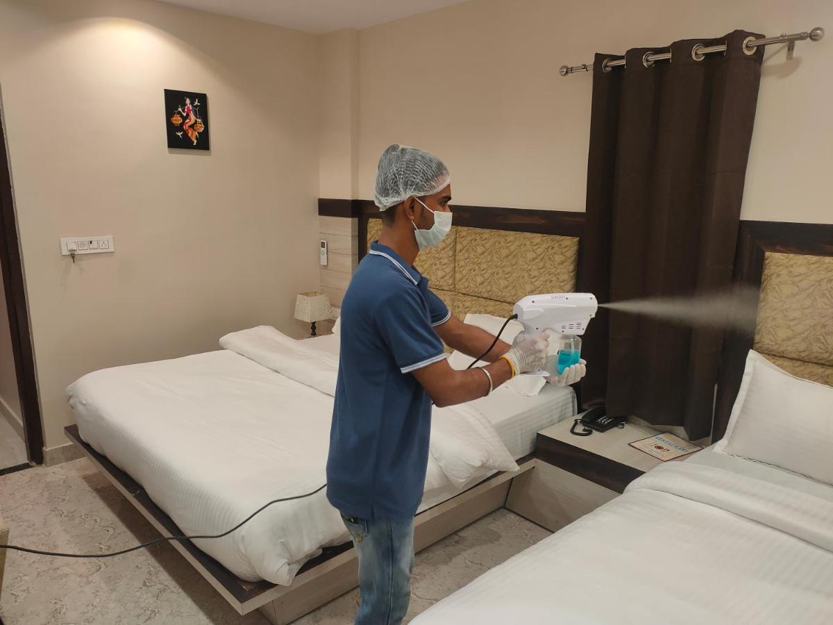 Hotel Blue Sky Haridwar Bagian luar foto