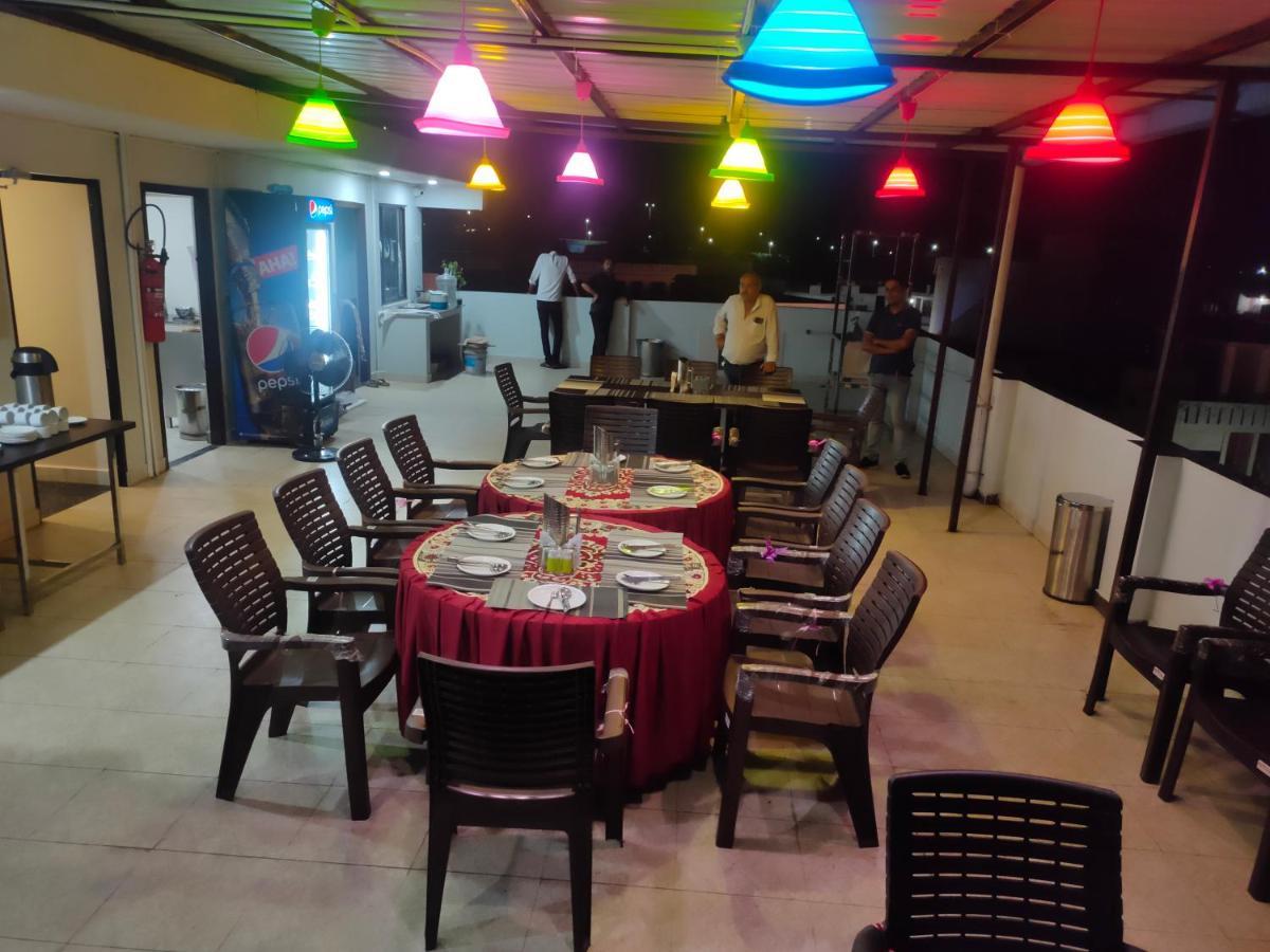 Hotel Blue Sky Haridwar Bagian luar foto