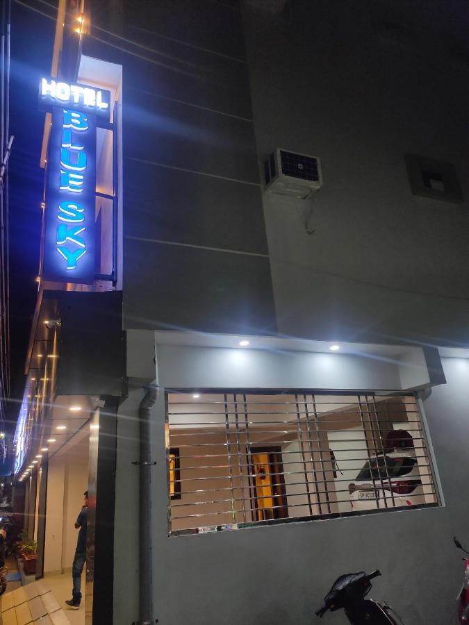 Hotel Blue Sky Haridwar Bagian luar foto